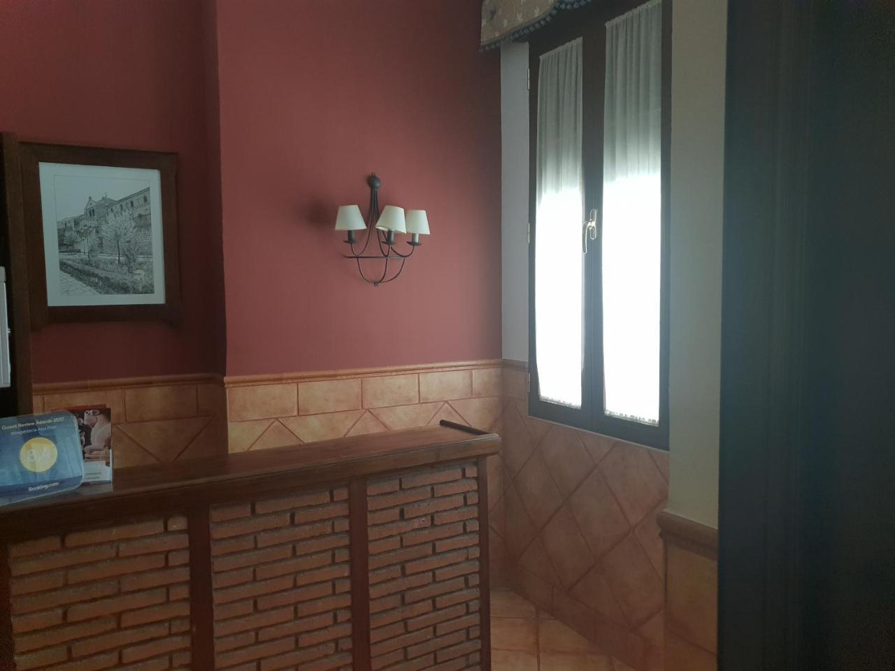 מלון Porcuna Hospederia Ana Pilar מראה חיצוני תמונה